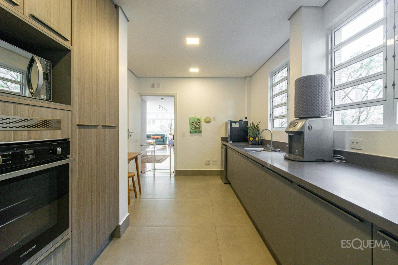 Apartamento reformado com vista para o verde no Jardim América - Imagem 9