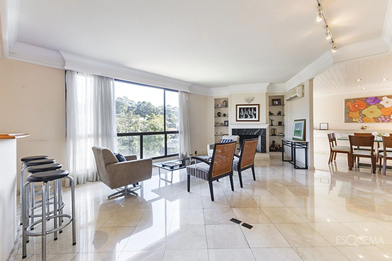 Apartamento de 251 m² com 3 suítes e excelente planta no Real Parque - Imagem 2