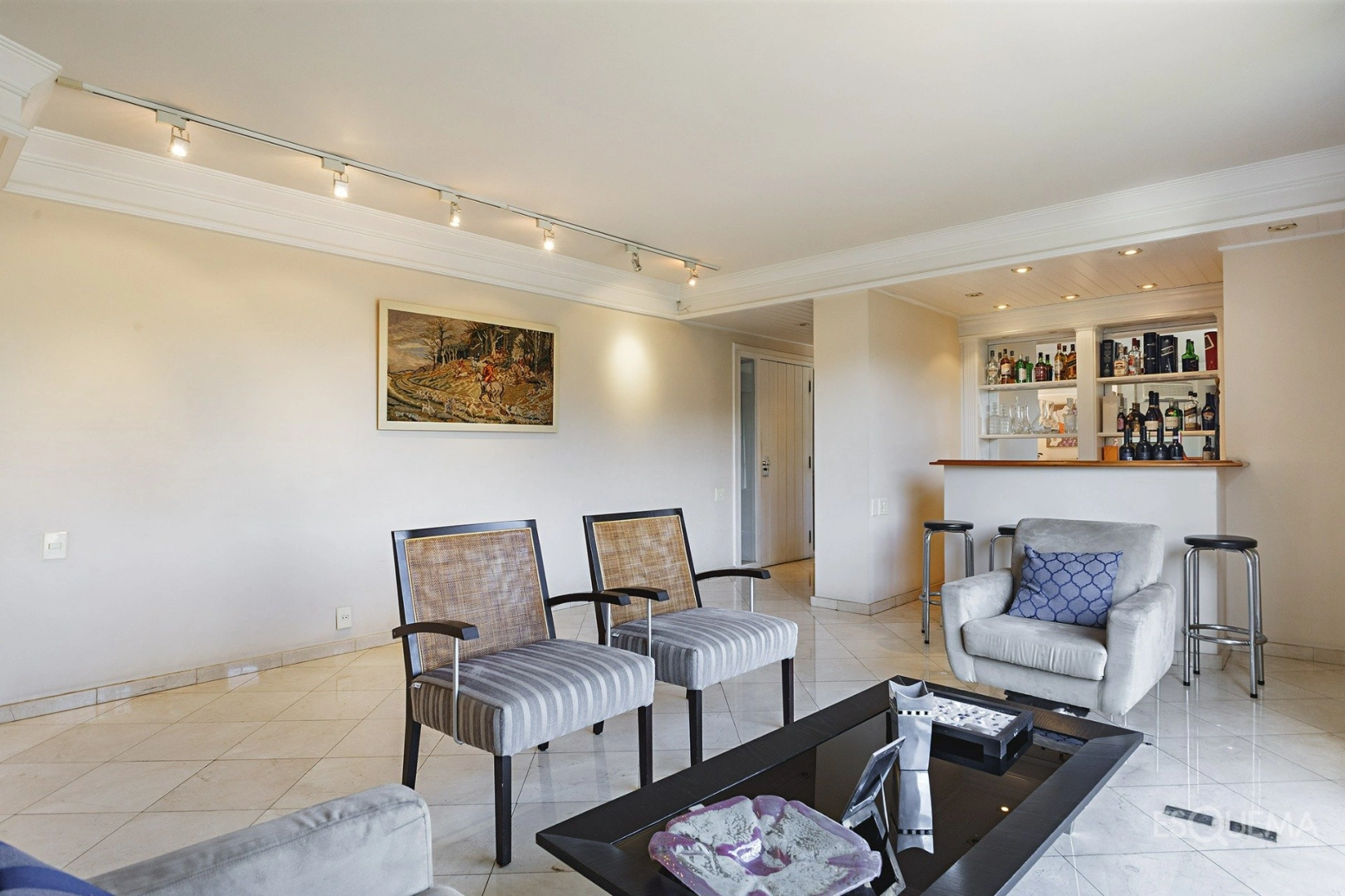 Apartamento de 251 m² com 3 suítes e excelente planta no Real Parque - Imagem 4