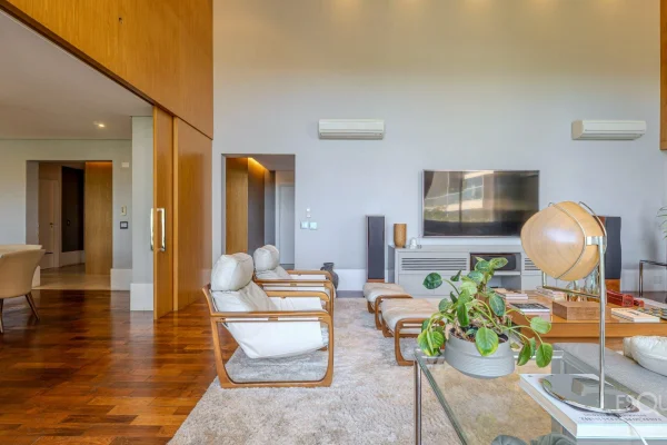 Apartamento com vista para o pôr do sol no Alto de Pinheiros