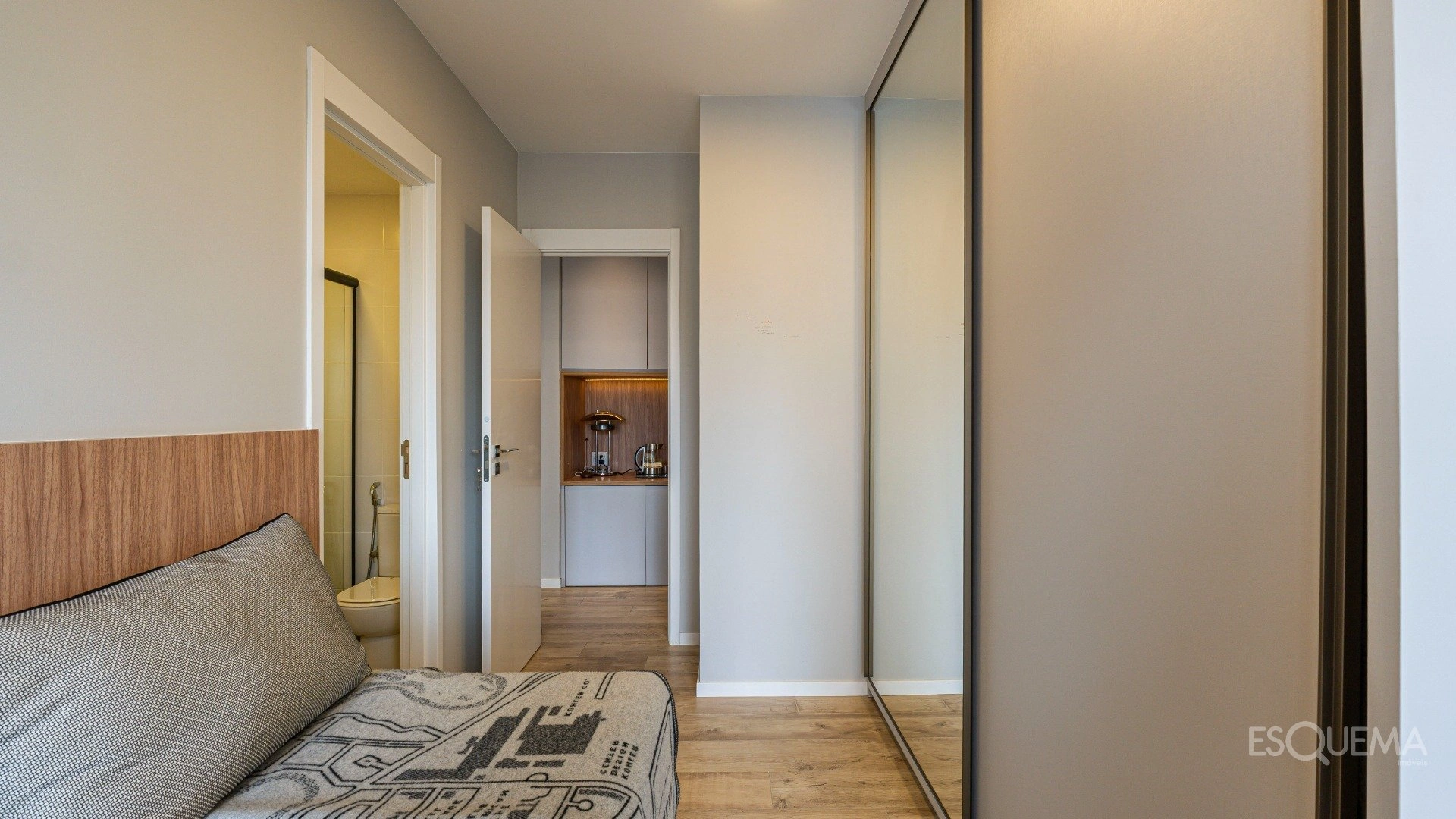 Apartamento com projeto de Arthur Casas - Imagem 10
