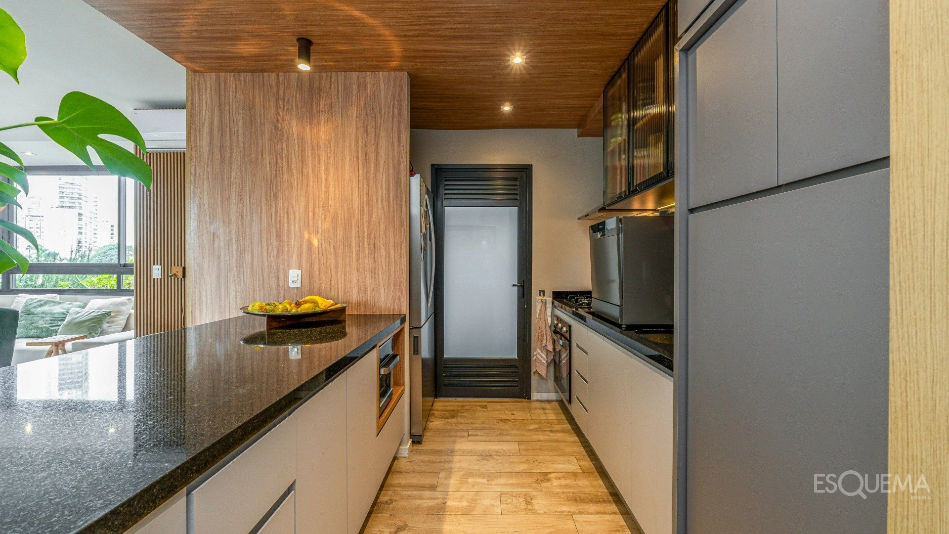 Apartamento com projeto de Arthur Casas - Imagem 5