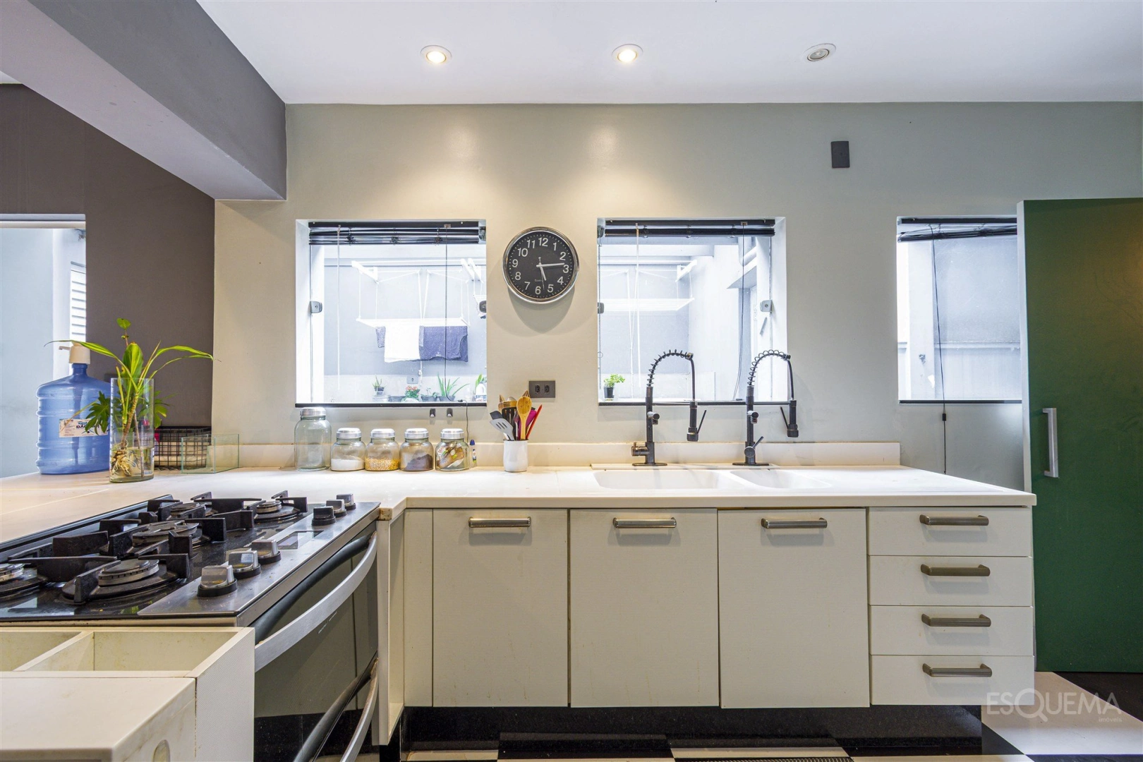 Casa com jardim e potencial de renovação próxima ao Shopping Iguatemi - Imagem 11