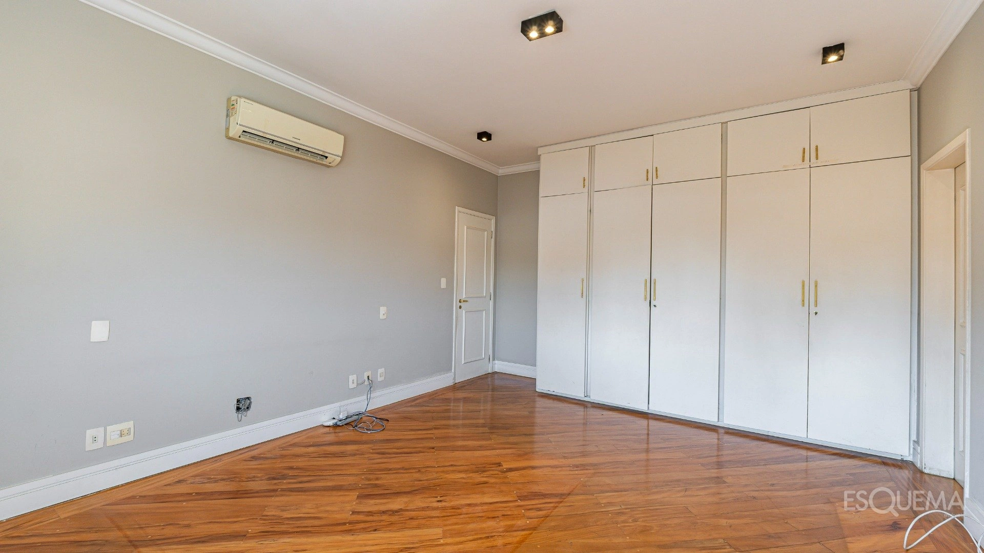 Casa à venda com 5 dormitórios no Jardim Guedala - Imagem 12