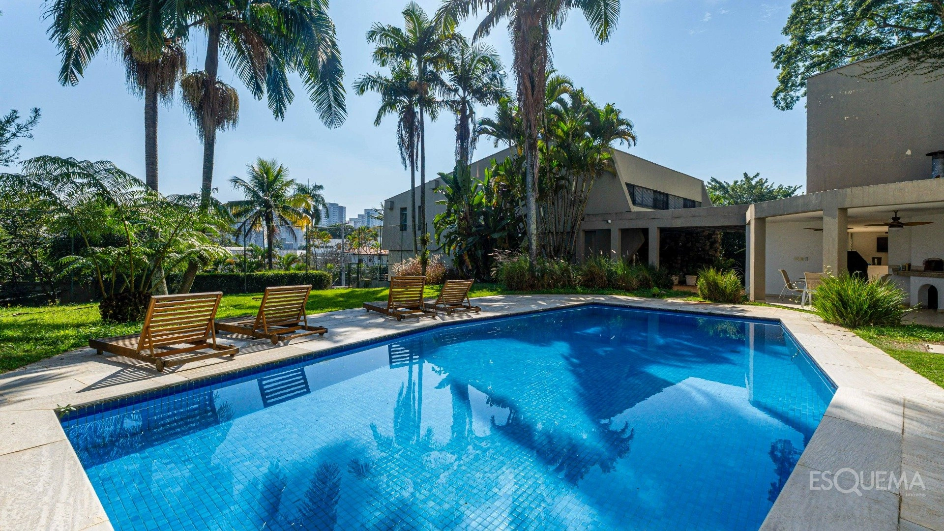 Casa à venda com 5 dormitórios no Jardim Guedala - Imagem 1
