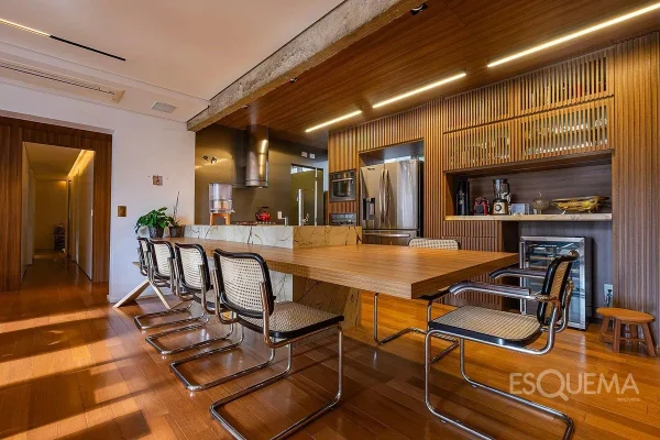 Apartamento reformado com 2 dormitórios no Jardim Paulista