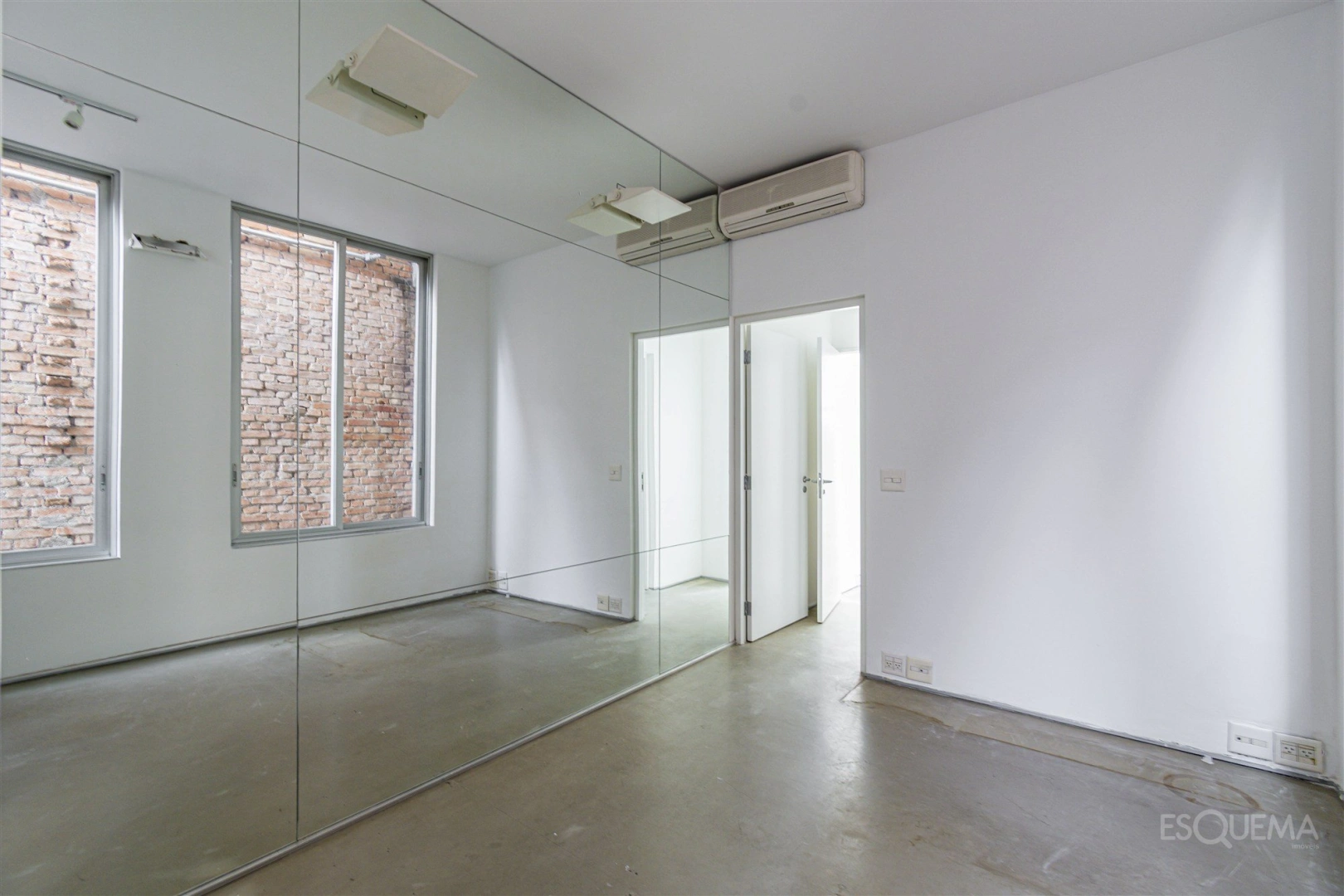 Casa comercial com ambientes amplos no Jardim Paulista - Imagem 9