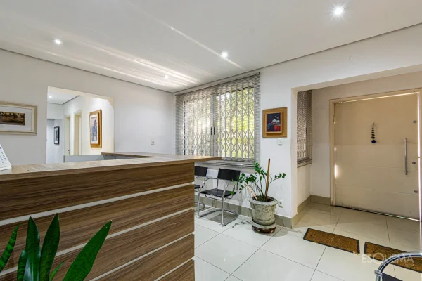 Casa comercial em avenida de grande visibilidade no Jardim Paulista