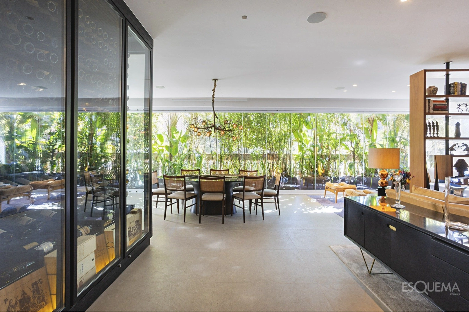 Apartamento reformado a 100 metros do Parque do Povo - Imagem 3