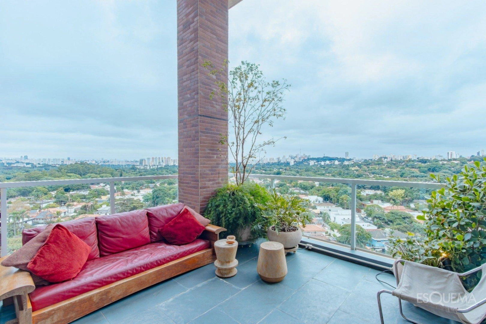 Apartamento reformado em condomínio com quadra de tênis - Imagem 13