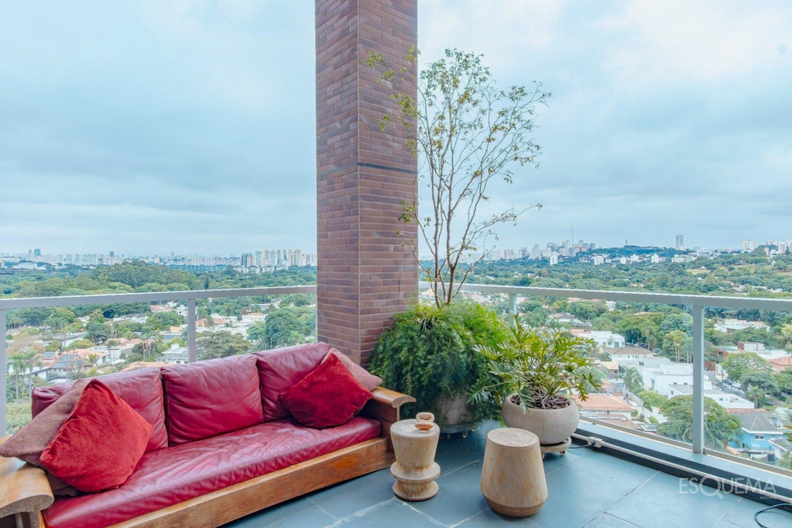 Apartamento reformado em condomínio com quadra de tênis - Imagem 7