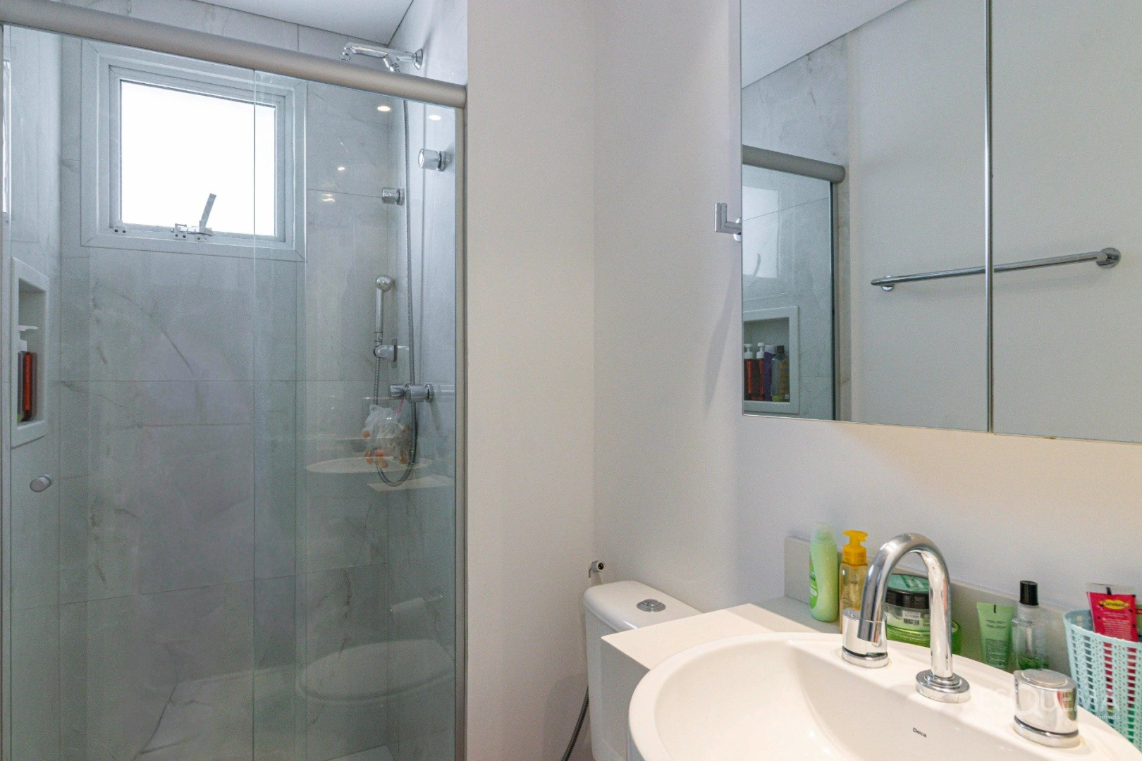 Apartamento com varanda gourmet e quadra de tênis em Pinheiros - Imagem 11