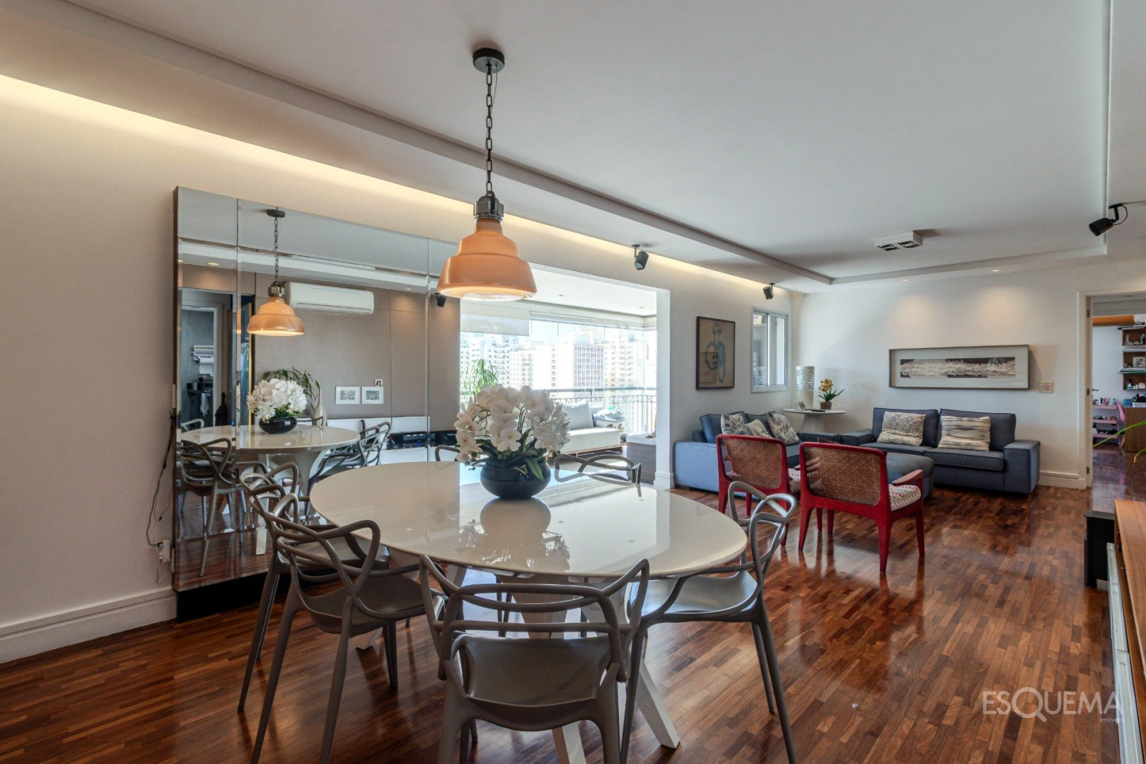 Apartamento com varanda gourmet e quadra de tênis em Pinheiros - Imagem 3