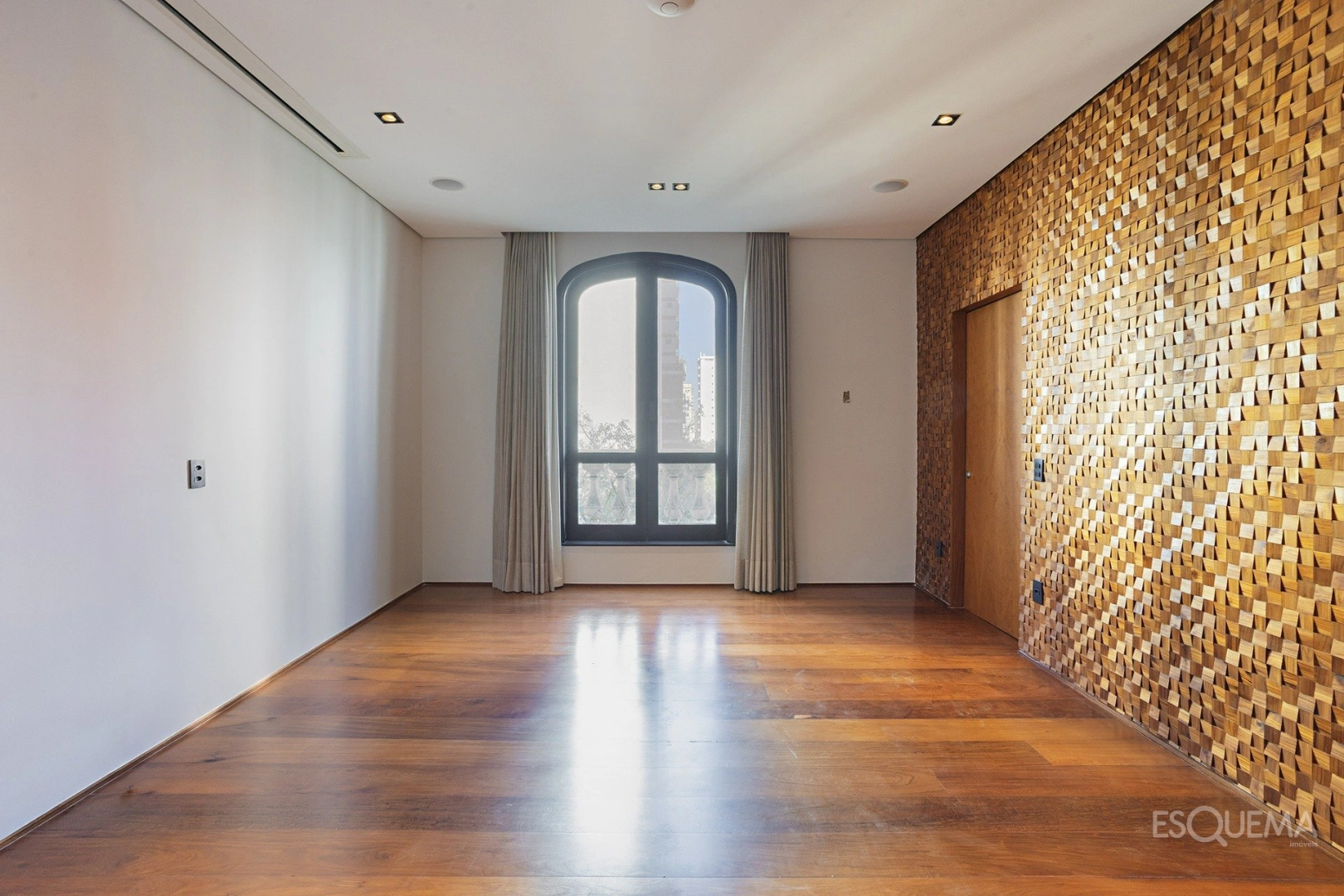 Apartamento com 3 suítes em condomínio neoclássico na parte plana do bairro - Imagem 7