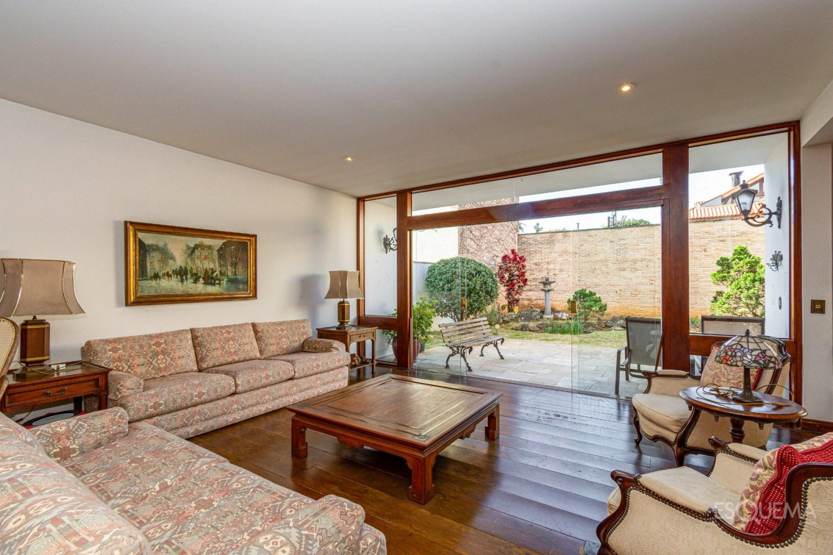 Casa com arquitetura contemporânea e luz natural no Jardim Paulista - Imagem 3