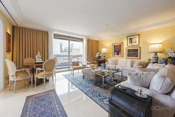 Apartamento em edifício cobiçado no Jardim América