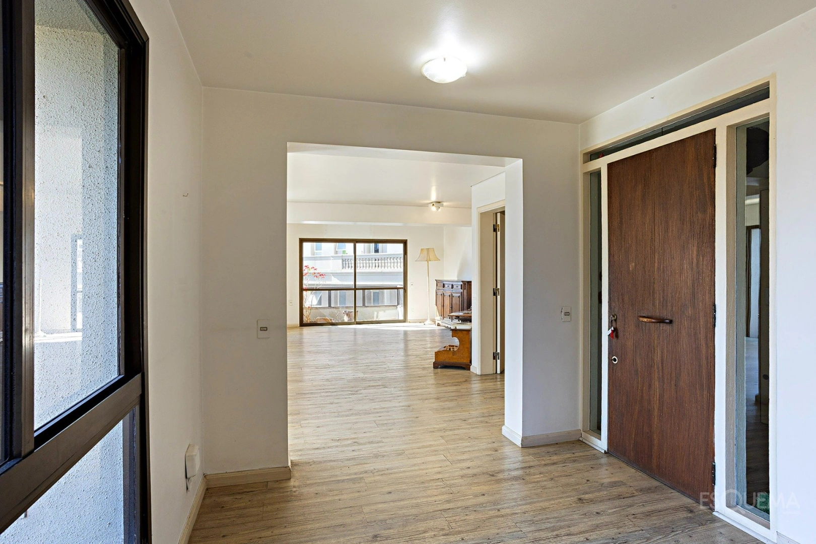 Apartamento com 4 suítes em rua tranquila do Jardim Paulistano - Imagem 10