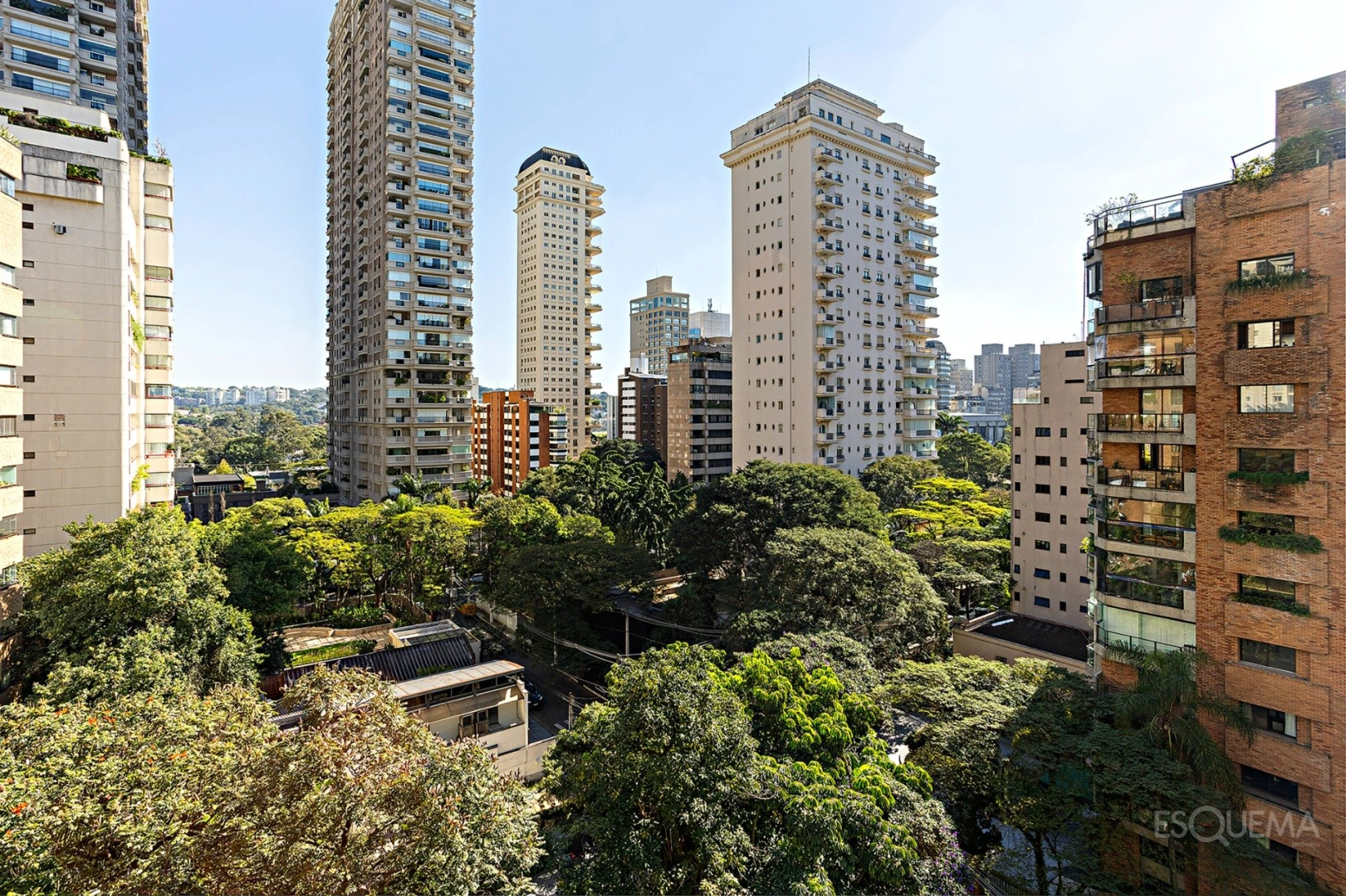 Apartamento com 4 suítes em rua tranquila do Jardim Paulistano - Imagem 11