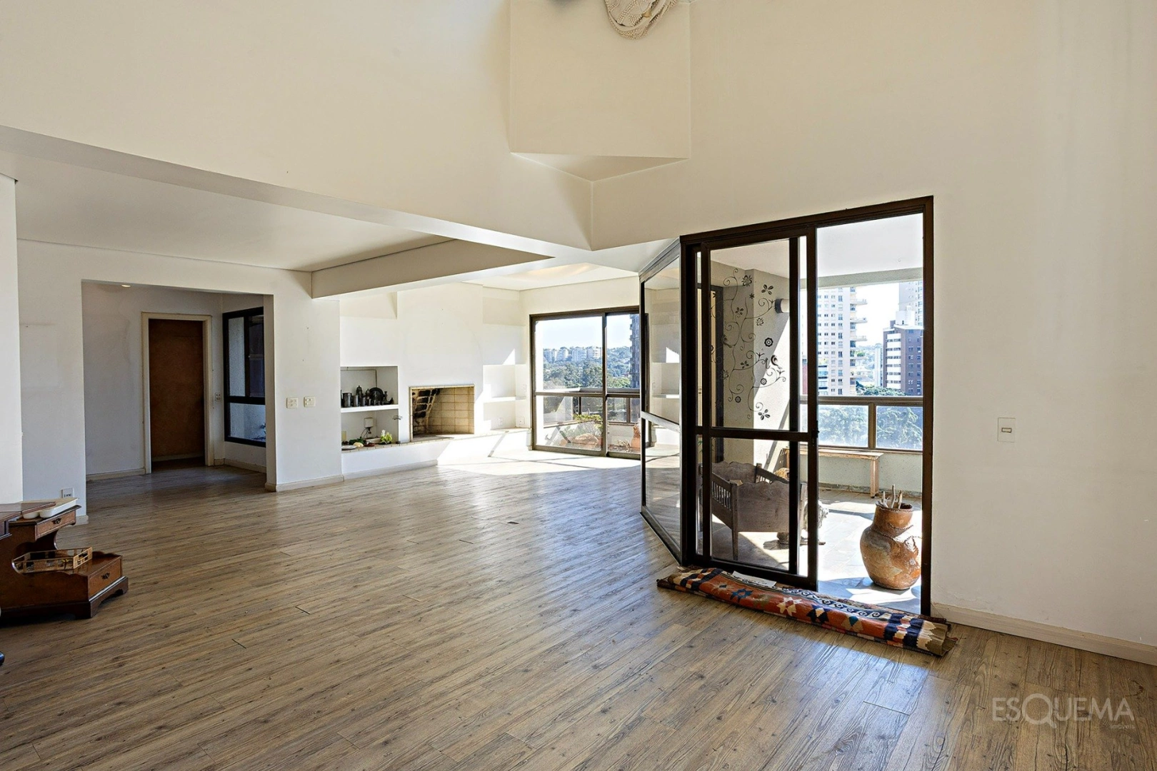Apartamento com 4 suítes em rua tranquila do Jardim Paulistano - Imagem 7