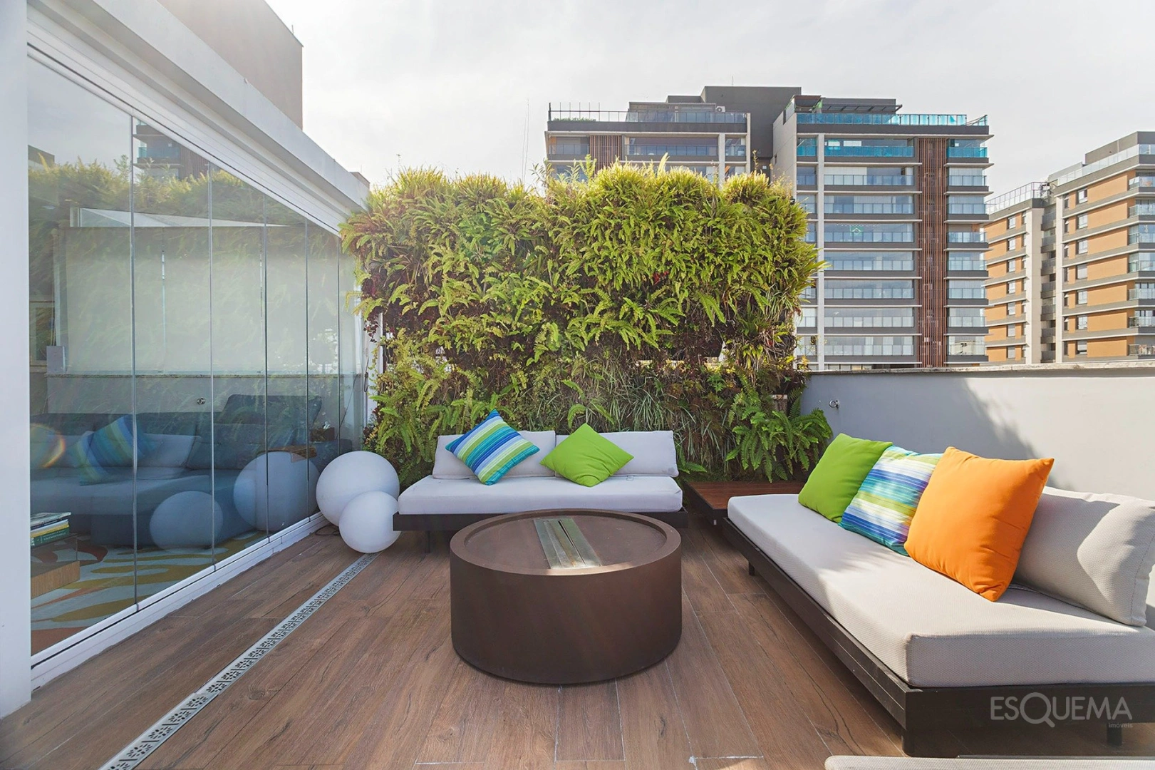 Cobertura duplex reformada em Alto de Pinheiros - Imagem 3
