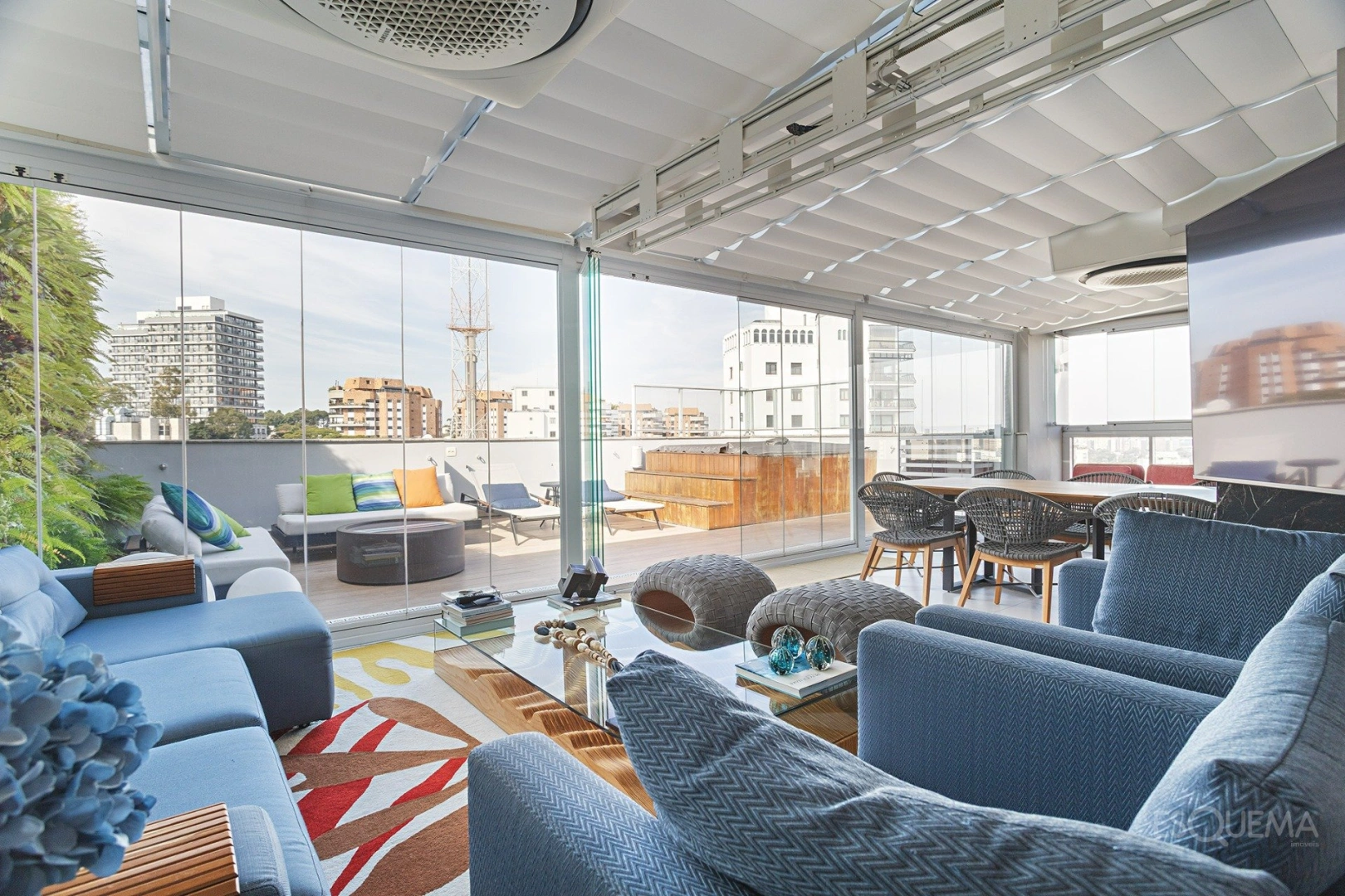 Cobertura duplex reformada em Alto de Pinheiros - Imagem 4