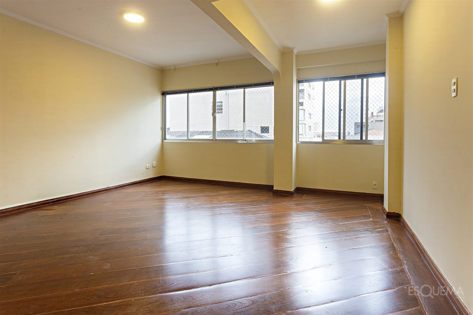 Apartamento para reforma a poucos passos do Santa Luzia - Imagem 1