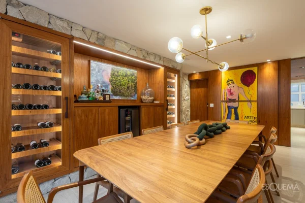 Apartamento reformado na melhor quadra do Jardim América. Para se apaixonar!