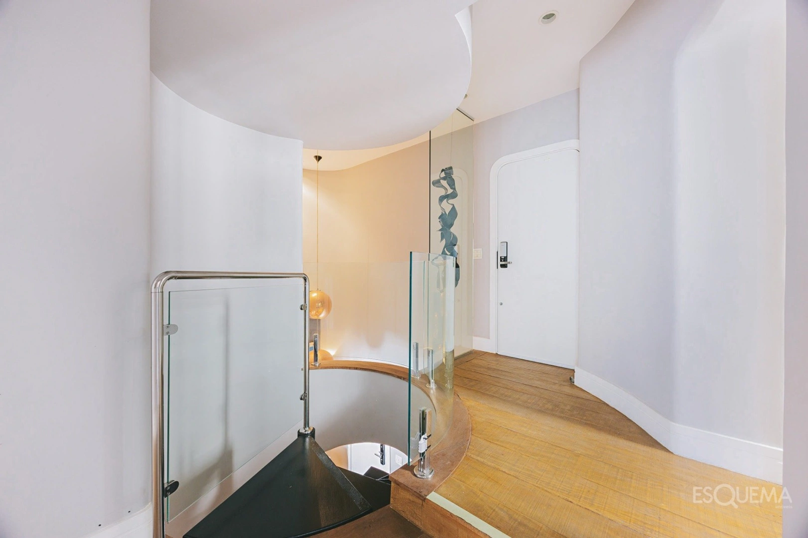 Duplex com área social integrada, ao lado da Alameda Casa Branca - Imagem 14