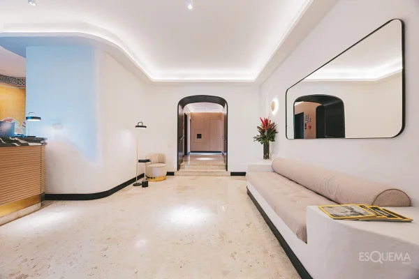 Duplex com área social integrada, ao lado da Alameda Casa Branca