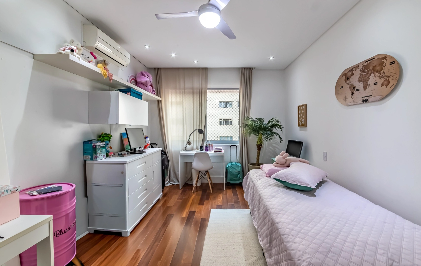 Apartamento reformado com vista para a copa das árvores nos Jardins - Imagem 9