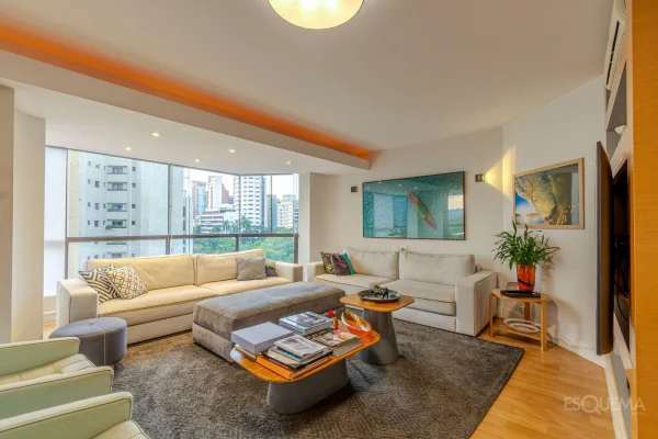Apartamento reformado próximo ao Parque do Povo com quadra de tênis
