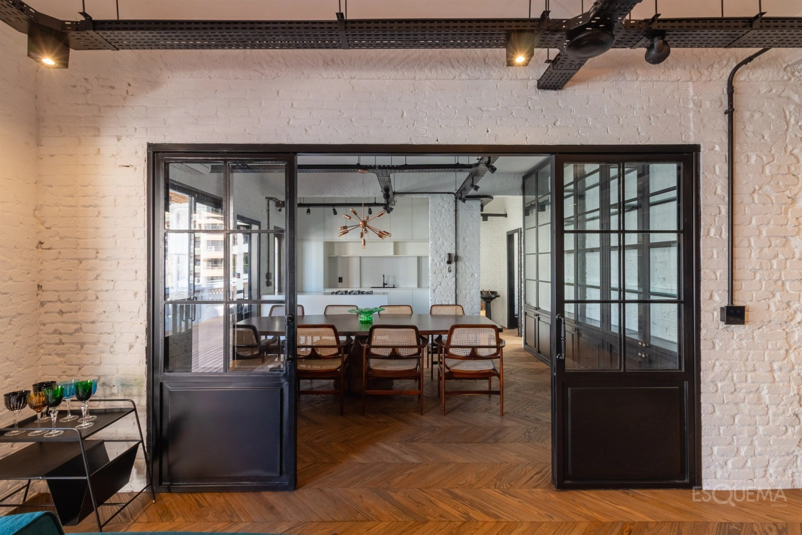 Penthouse reformada com projeto assinado por Roberto de Pace - Imagem 3