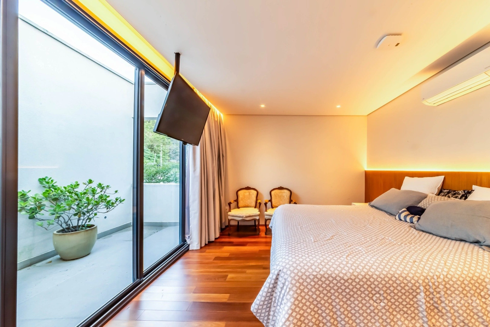 Casa com rooftop e projeto integrado no Alto de Pinheiros - Imagem 13