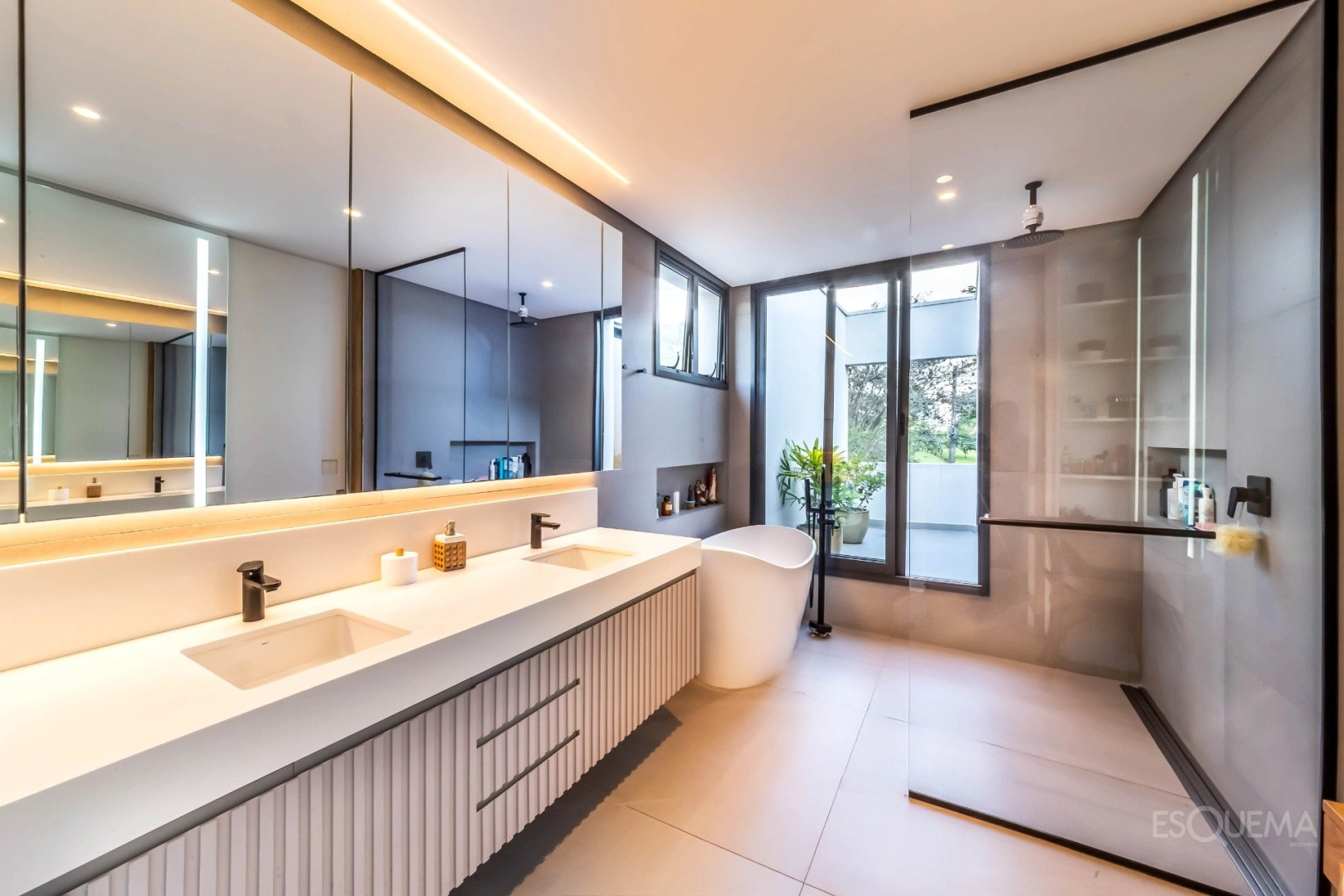Casa com rooftop e projeto integrado no Alto de Pinheiros - Imagem 15