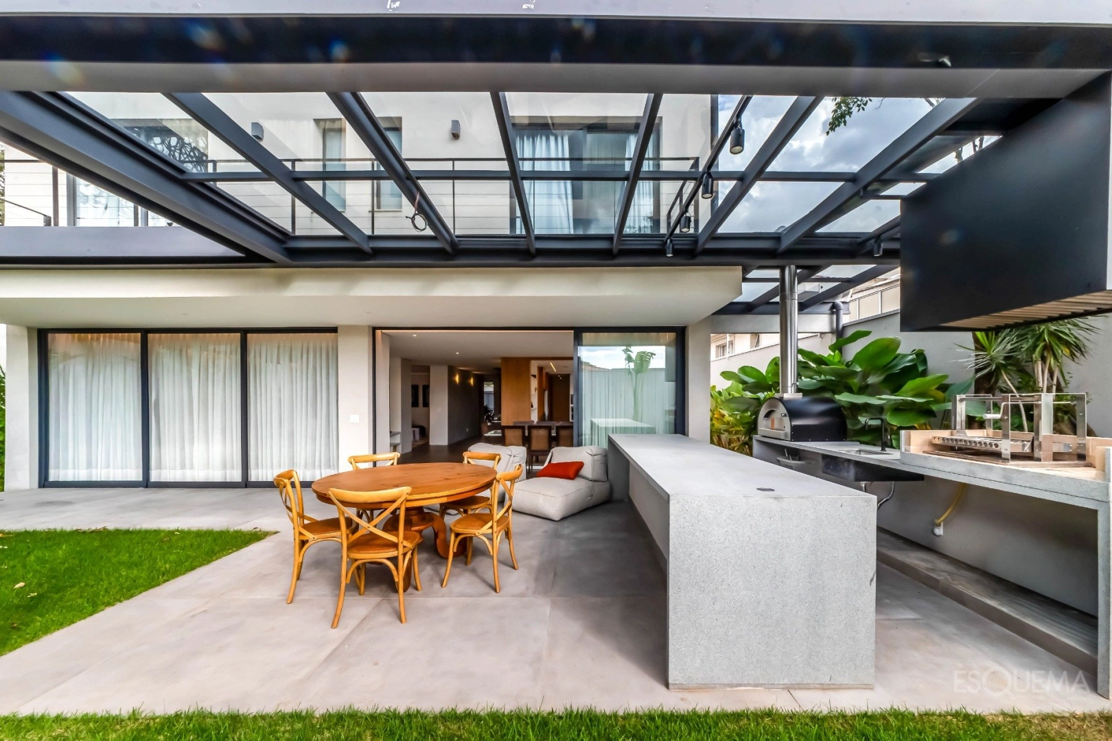 Casa com rooftop e projeto integrado no Alto de Pinheiros - Imagem 2