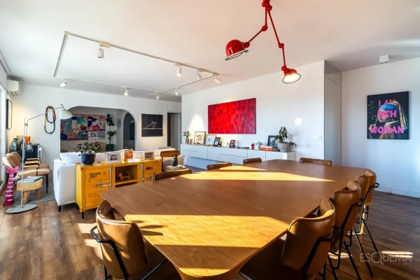 Apartamento reformado com vista aberta no Itaim Bibi