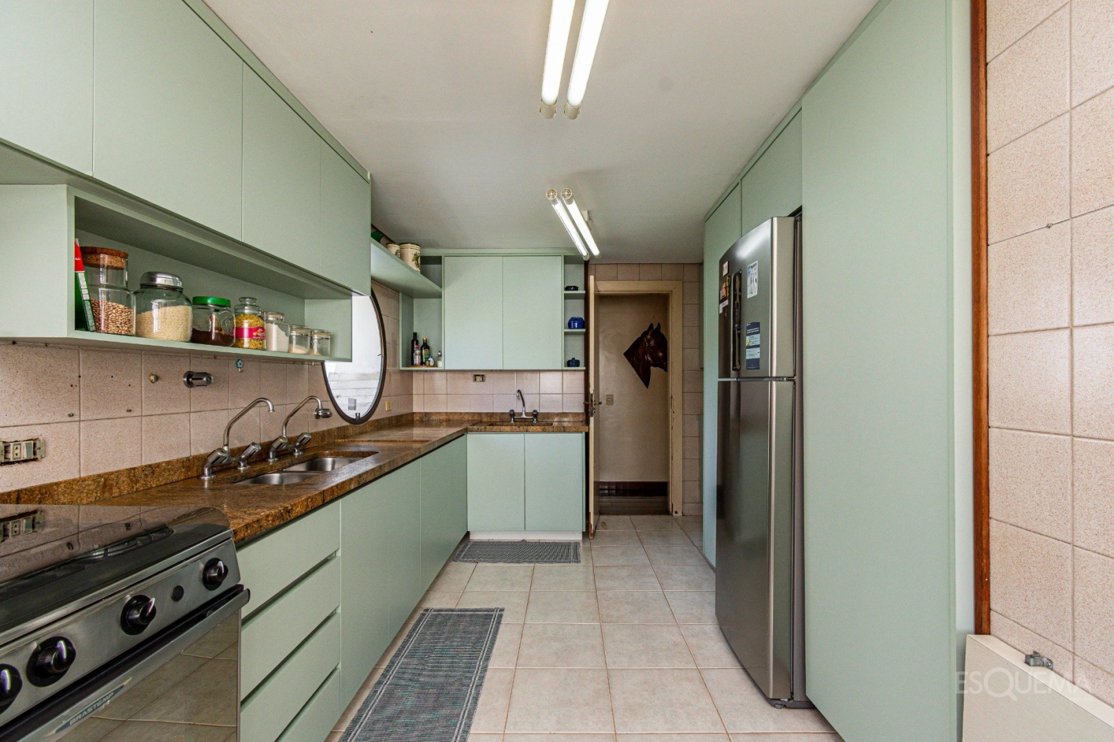 Apartamento com 4 suítes em rua tranquila do Real Parque - Imagem 11