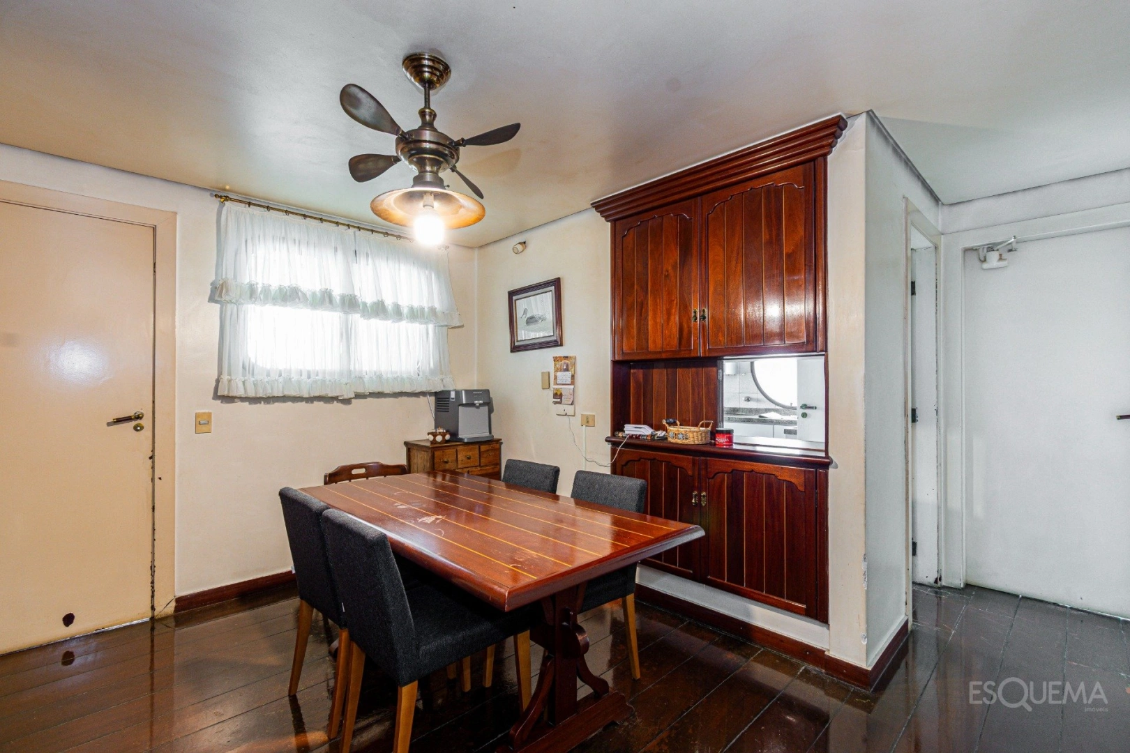 Apartamento com 4 suítes em rua tranquila do Real Parque - Imagem 12