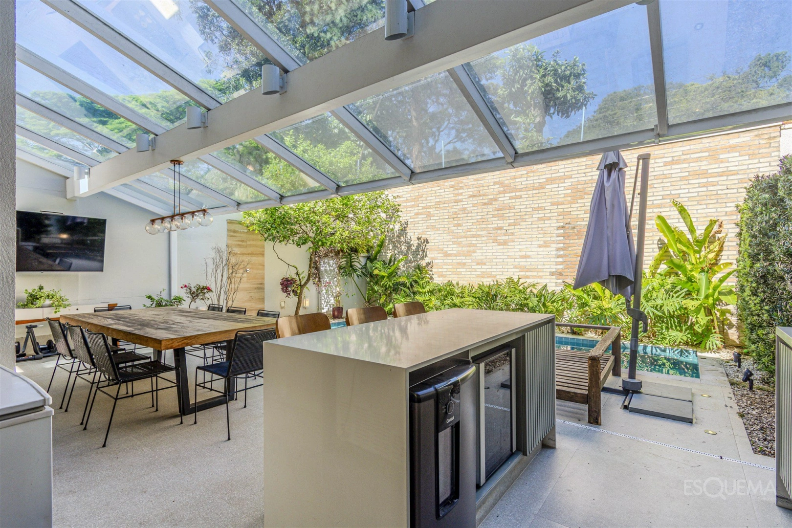 Casa em condomínio com piscina e área gourmet no Alto da Boa Vista - Imagem 4