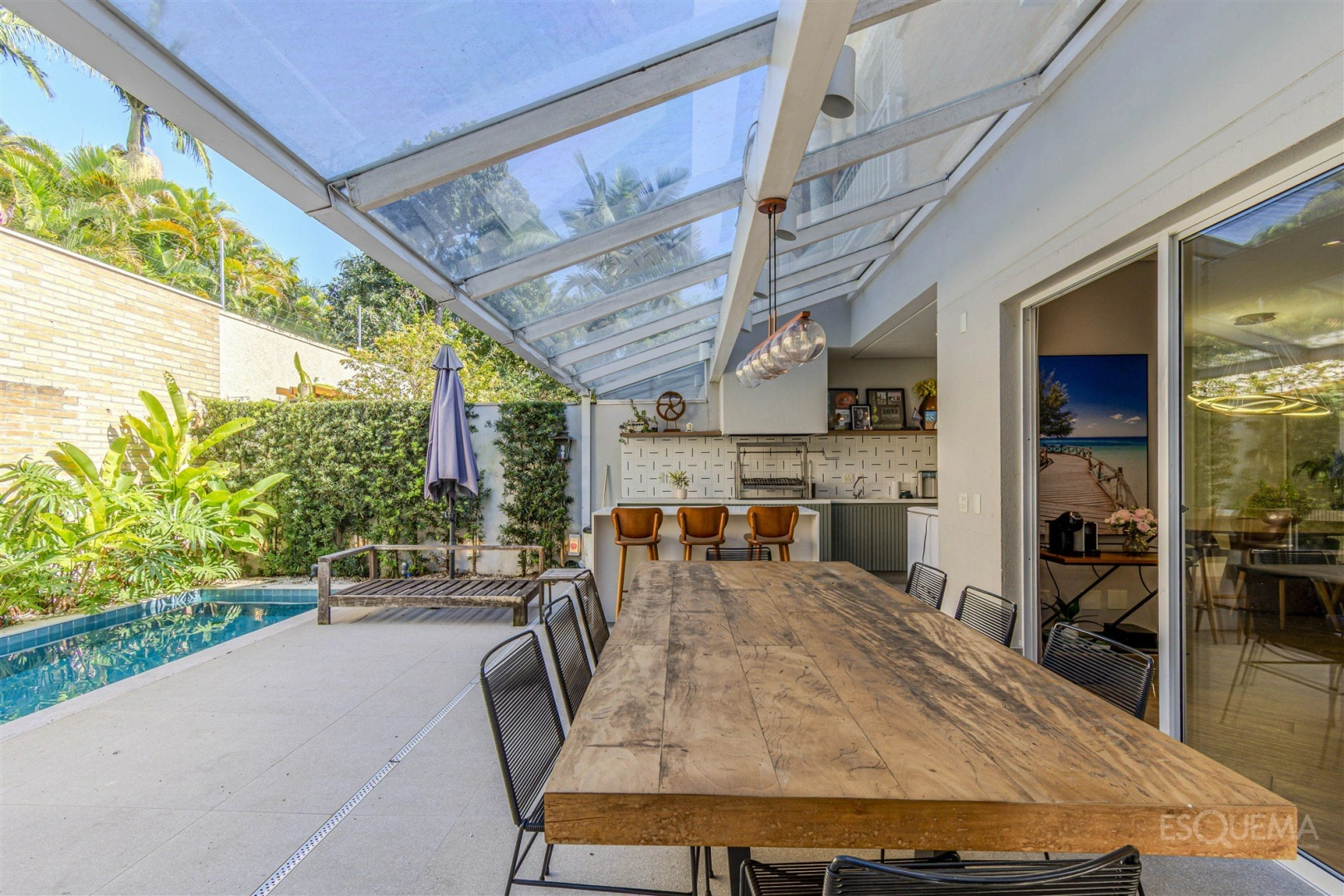 Casa em condomínio com piscina e área gourmet no Alto da Boa Vista - Imagem 1