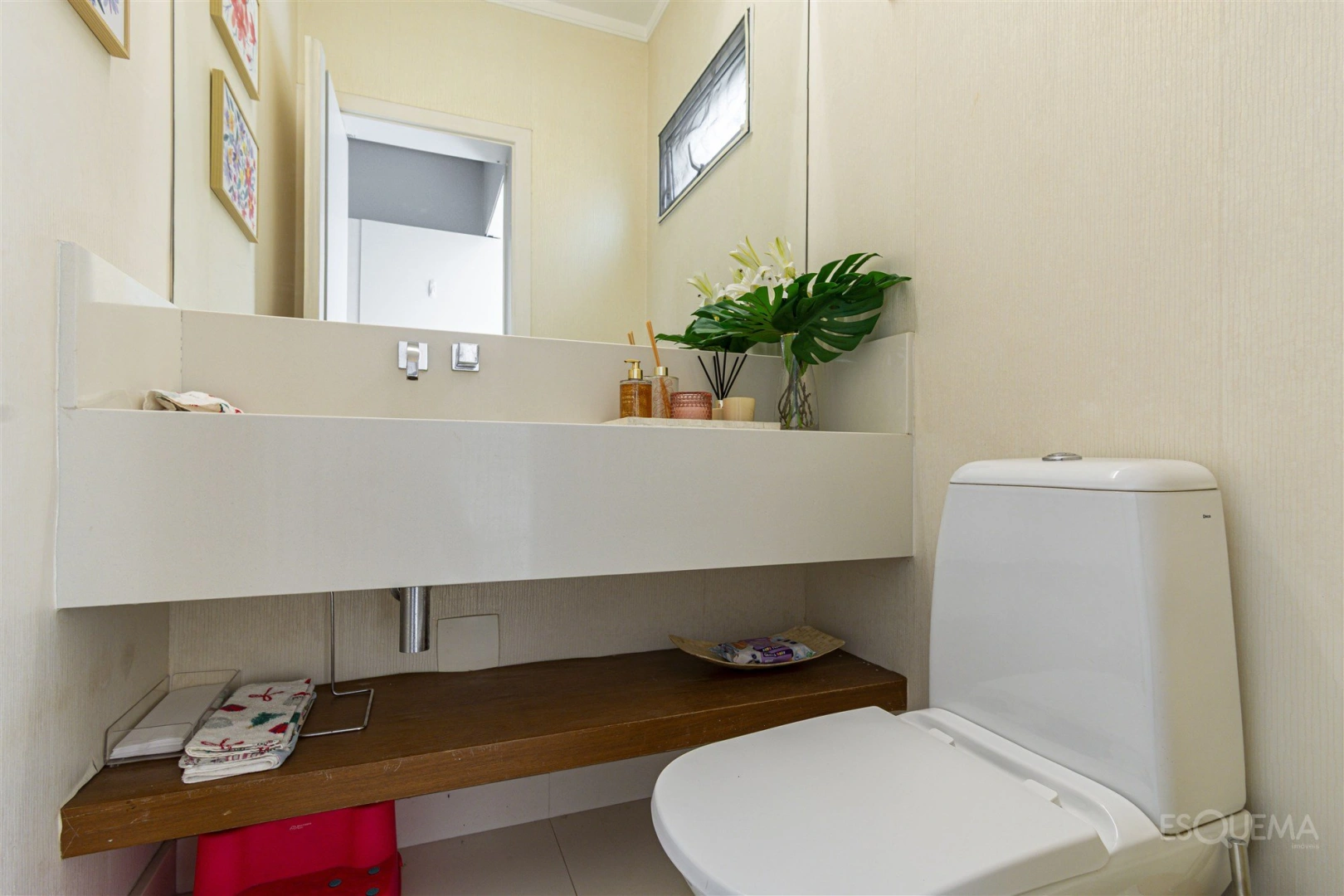 Casa em condomínio com piscina e área gourmet no Alto da Boa Vista - Imagem 8