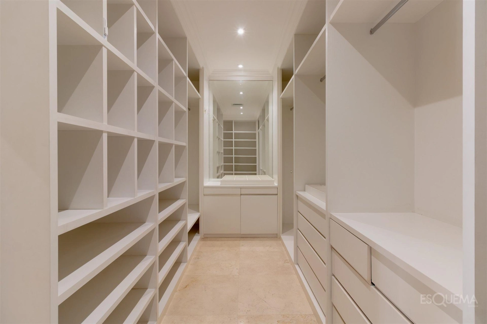 Apartamento garden com 653 m² e ampla área externa nos Jardins - Imagem 14