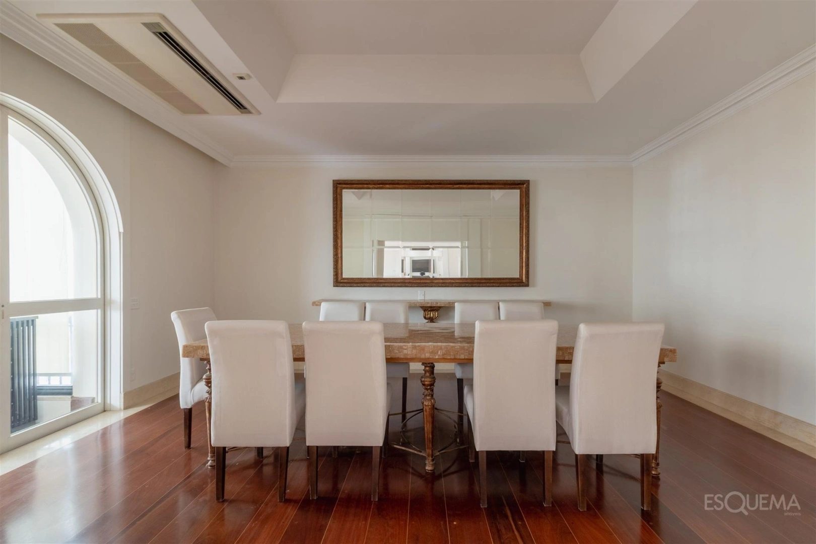 Apartamento garden com 653 m² e ampla área externa nos Jardins - Imagem 3