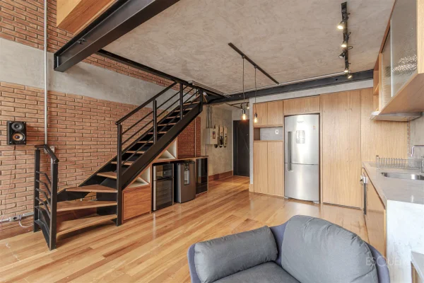 Apartamento duplex com arquitetura contemporânea no Itaim Bibi
