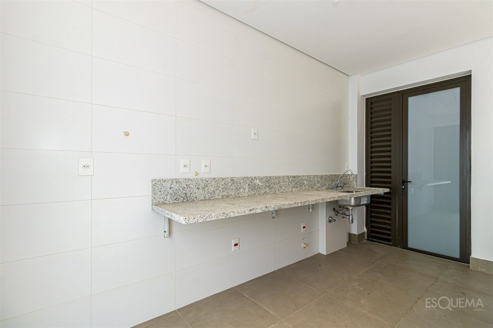 Casa nova em condomínio com piscina no Alto da Boa Vista - Imagem 6