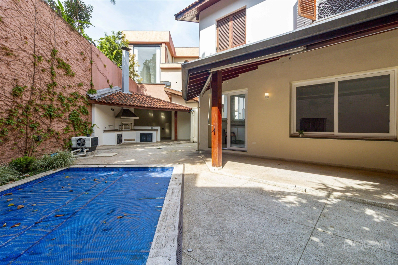 Casa com piscina no Alto da Boa Vista - Imagem 1
