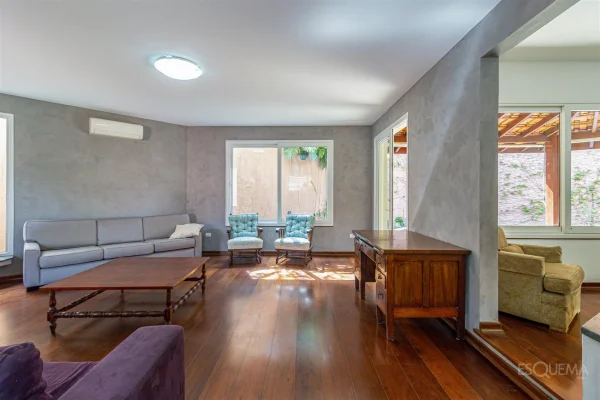 Casa com piscina no Alto da Boa Vista