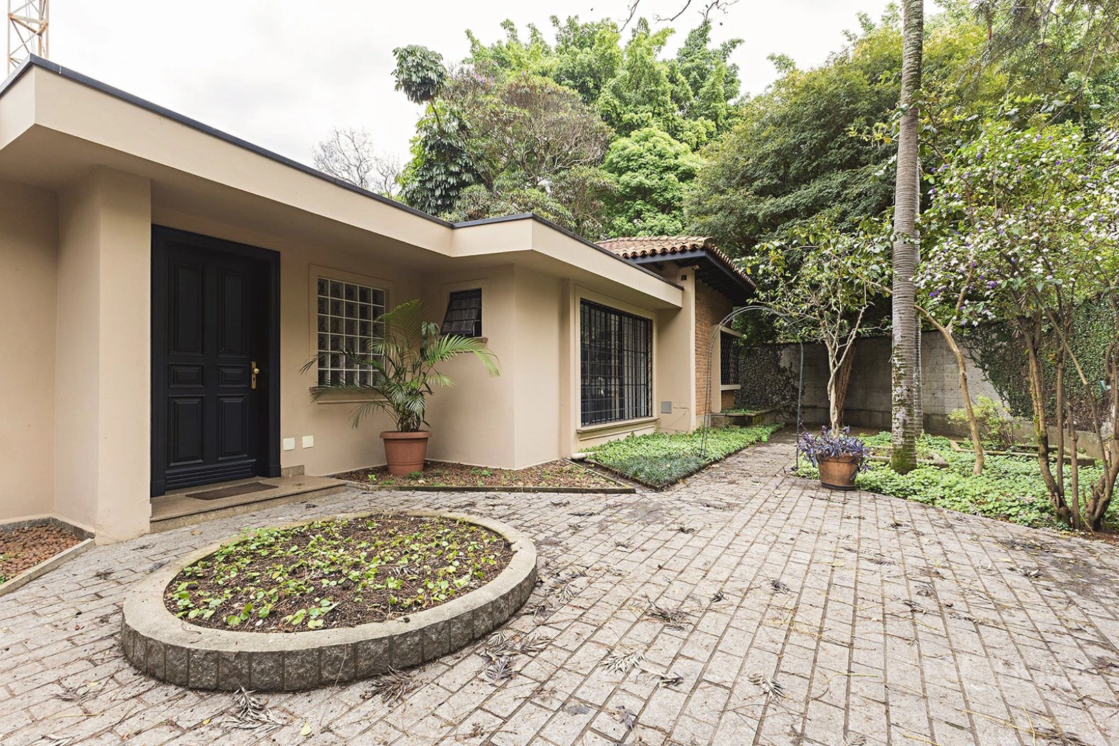 Casa em terreno com 568 m² entre a Vila Madalena e Pinheiros - Imagem 1