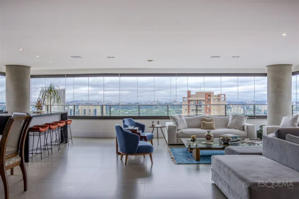 Apartamento em andar alto com vista aberta no Alto da Lapa