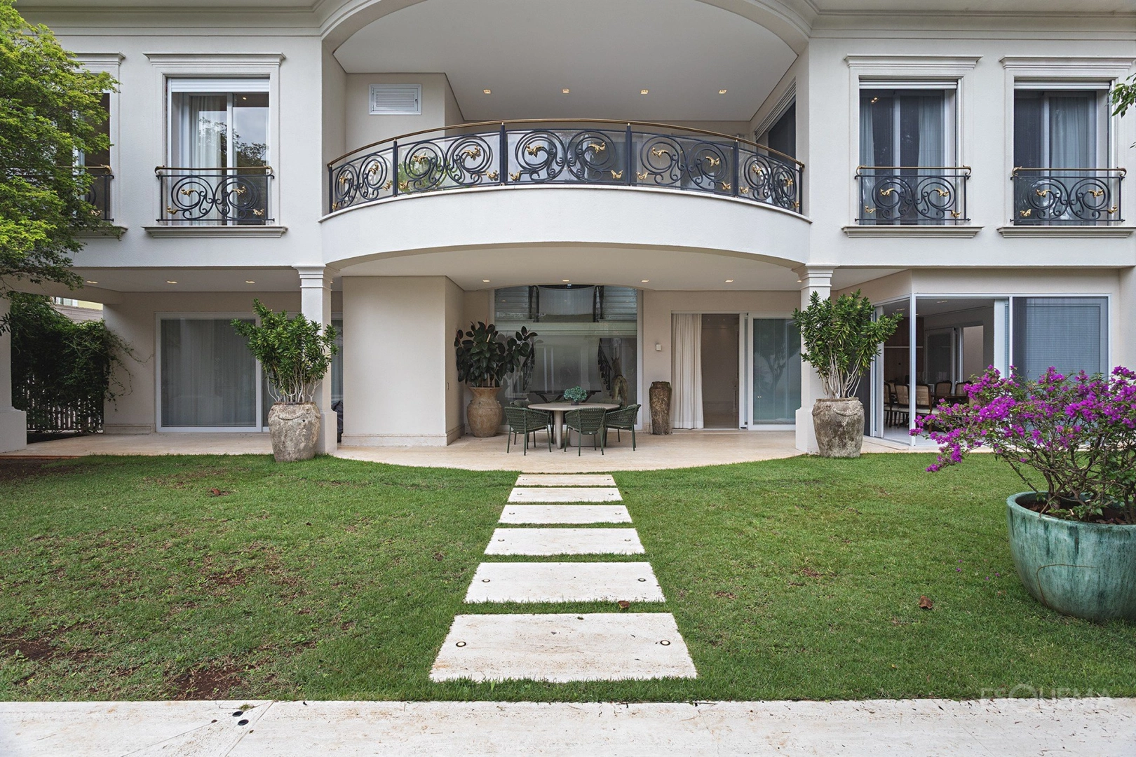 Casa com ambientes amplos na Vila Nova Conceição - Imagem 12